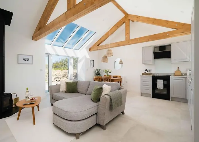 Meadow View Barn, Rural St Ives, Cornwall. Brand New 2 Bedroom Idyllic Contemporary Cottage With Log Burner.