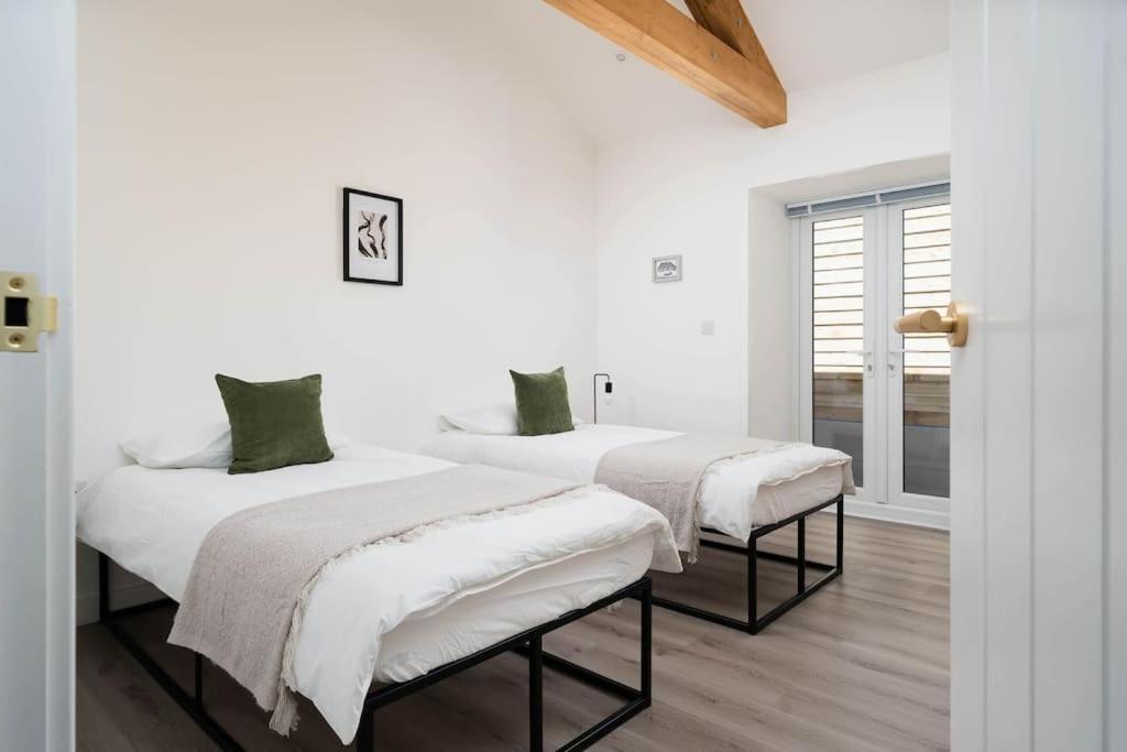 Holiday home Meadow View Barn, Rural St Ives, Cornwall. Brand New 2 Bedroom Idyllic Contemporary With Log Burner. *