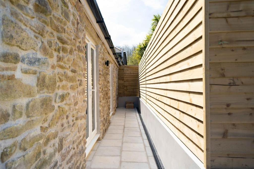 Meadow View Barn, Rural St Ives, Cornwall. Brand New 2 Bedroom Idyllic Contemporary With Log Burner. Nancledra